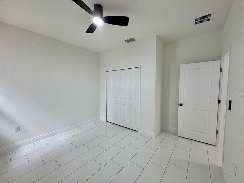 Spacious, unfurnished interior of a new home in , Ocala (Image 19).