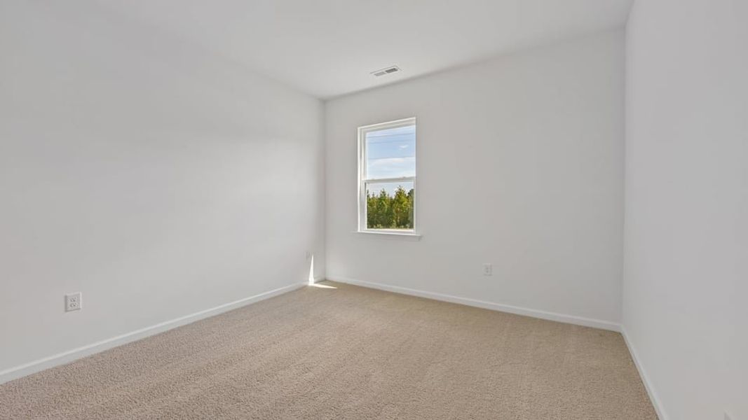 Spacious, unfurnished interior of a new home in Mason Ridge, Spring Lake (Image 25).
