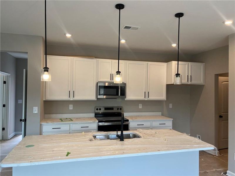 Furnished interior view inside a new home in Crossvine Estates, Braselton (Image 4).