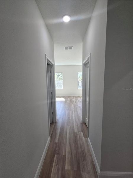 Spacious, unfurnished interior of a new home in , Ocala (Image 30).