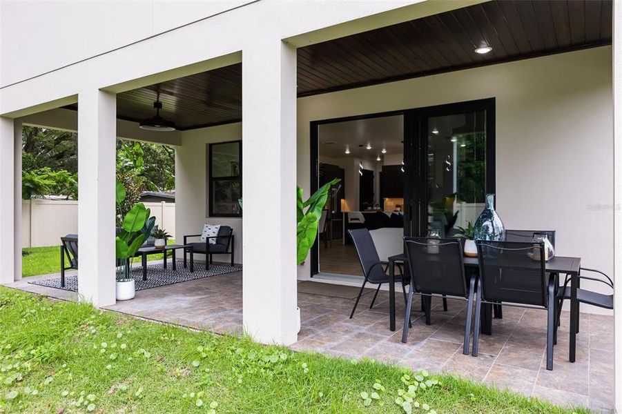 Exterior details and patio area of a home in , Orlando (Image 36).