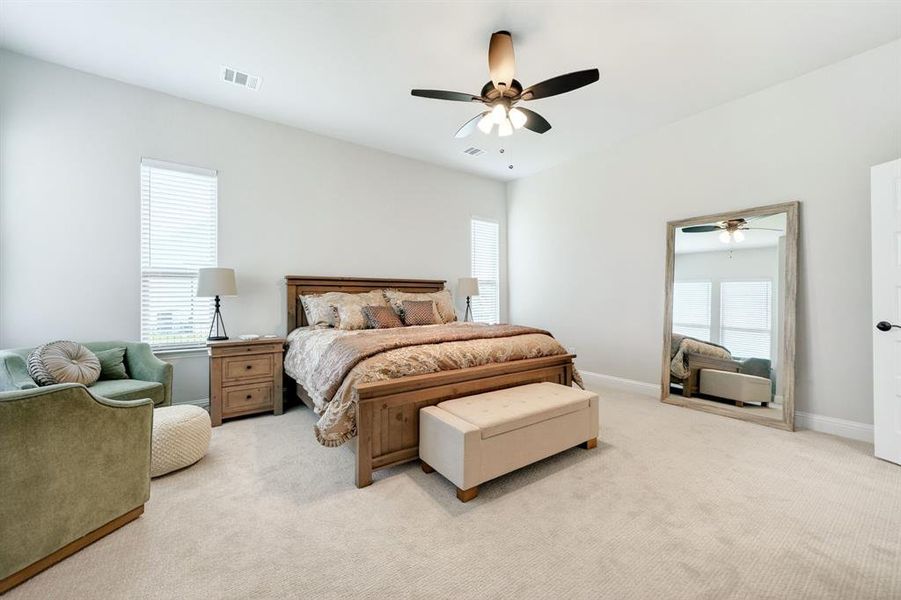 Furnished interior view inside a new home in Heritage, McLendon-Chisholm (Image 26). Furnished interior view inside a new home in Heritage, McLendon-Chisholm (Image 26).