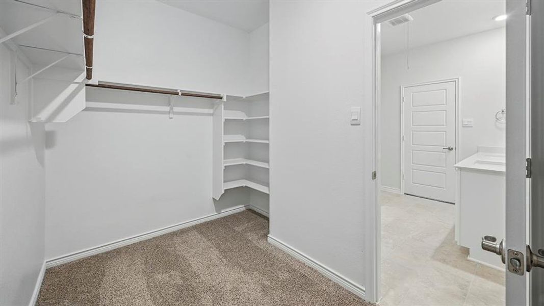 Spacious, unfurnished interior of a new home in Lilybrooke at Legacy Hills, Celina (Image 22). Spacious, unfurnished interior of a new home in Lilybrooke at Legacy Hills, Celina (Image 22).