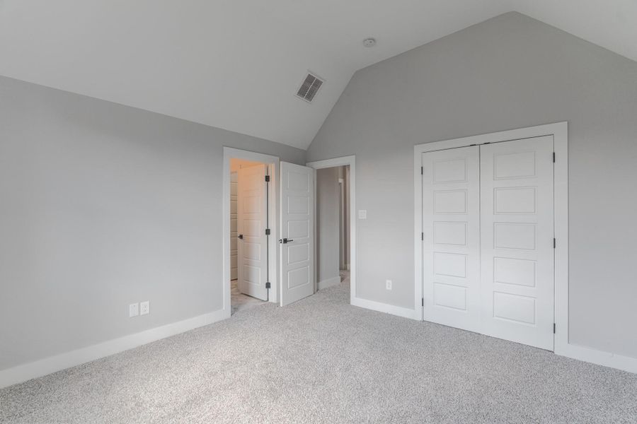 Spacious, unfurnished interior of a new home in , Montgomery (Image 36).