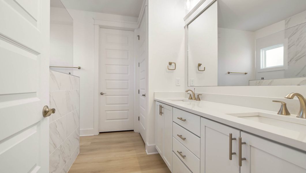 Representative unfurnished interior of a home built from the Ava by D.R. Horton in Parkside, Santa Rosa Beach (Image 31).