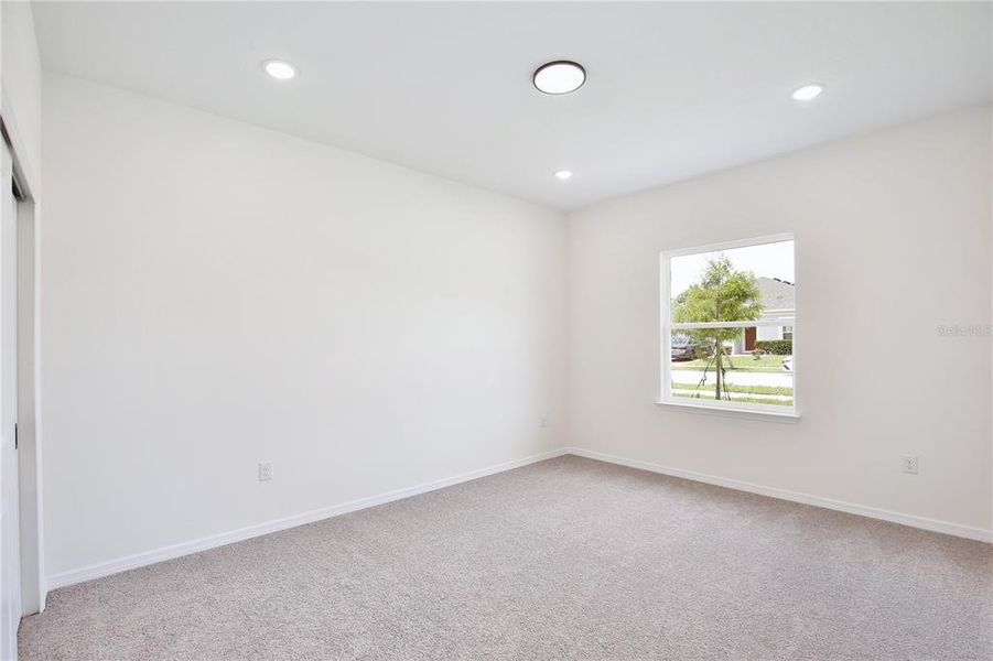 Spacious, unfurnished interior of a new home in , Groveland (Image 15).