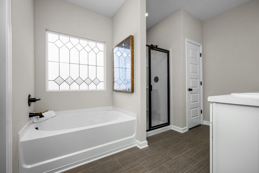 Furnished interior view inside a new home in Cantigny Park, Clarksville (Image 12).