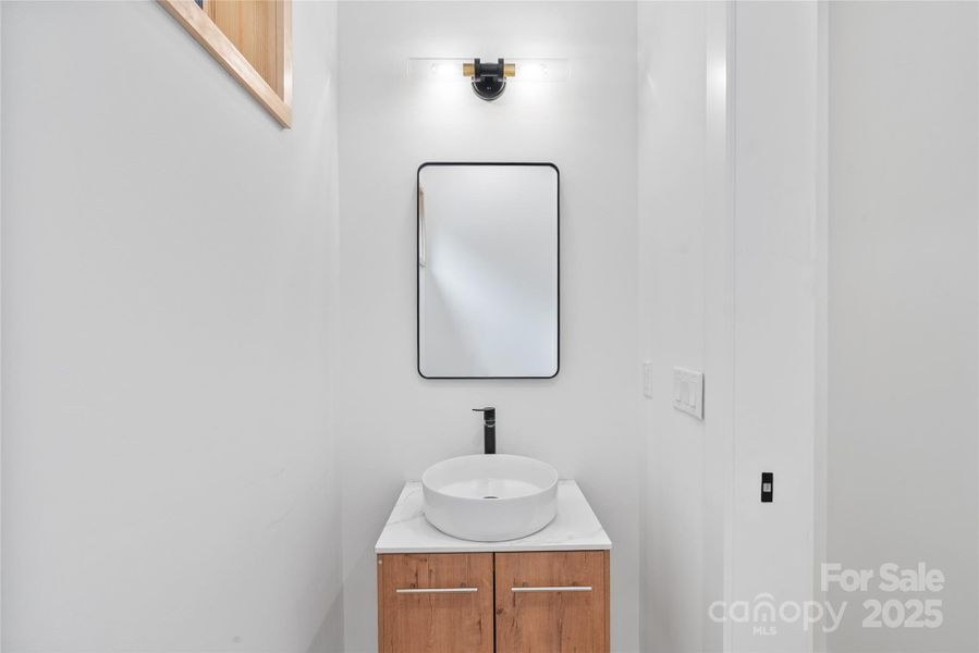 Image 23 of a home in .