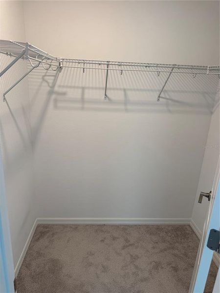 Spacious, unfurnished interior of a new home in , Sarasota (Image 17).