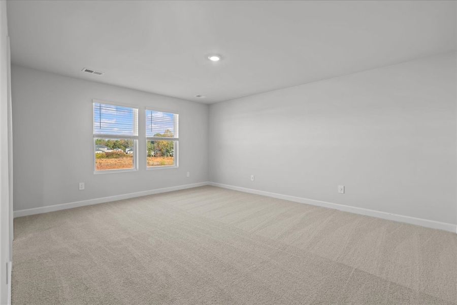 Spacious, unfurnished interior of a new home in Brayfield Manor - Signature Collection, Wellford (Image 21).