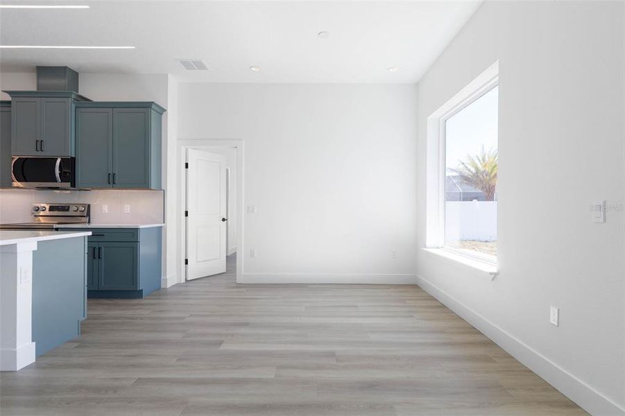 Spacious, unfurnished interior of a new home in , Palm Coast (Image 42). Spacious, unfurnished interior of a new home in , Palm Coast (Image 42).