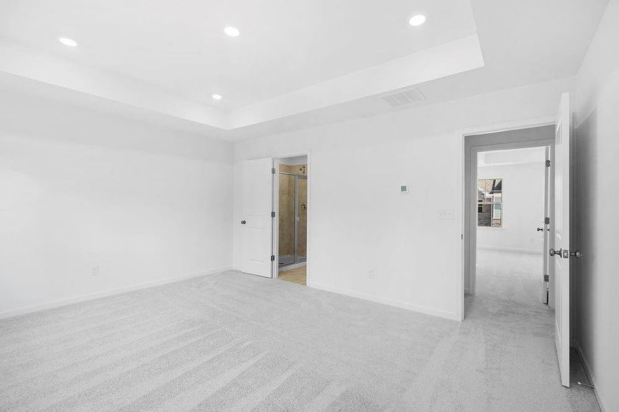 Spacious, unfurnished interior of a new home in Hampton Trace, Marietta (Image 22).