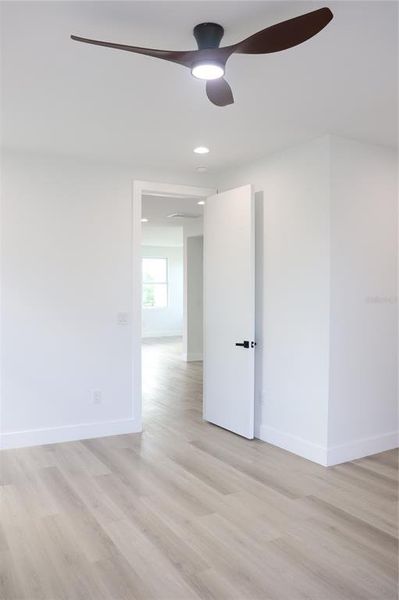 Spacious, unfurnished interior of a new home in , Port Richey (Image 33).