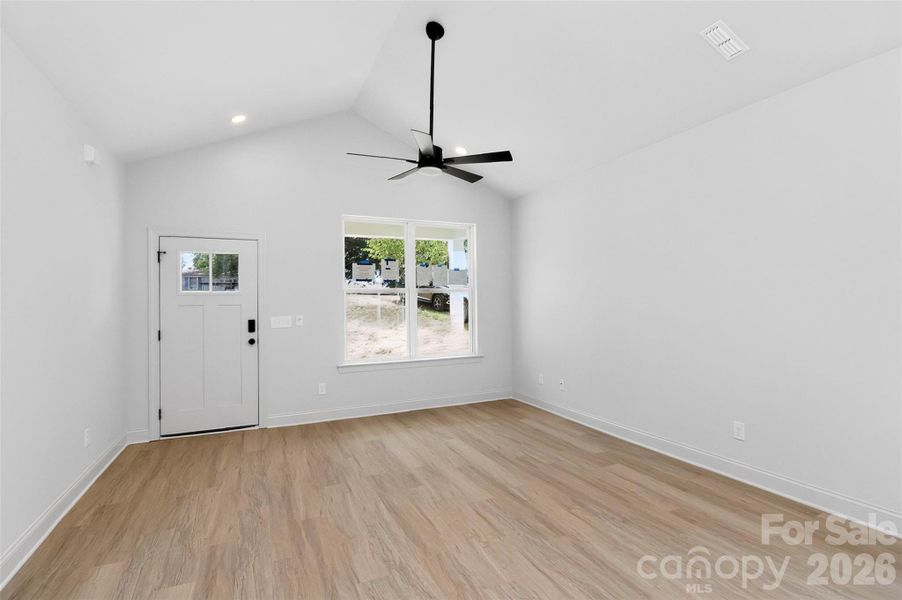 Spacious, unfurnished interior of a new home in , Concord (Image 18).
