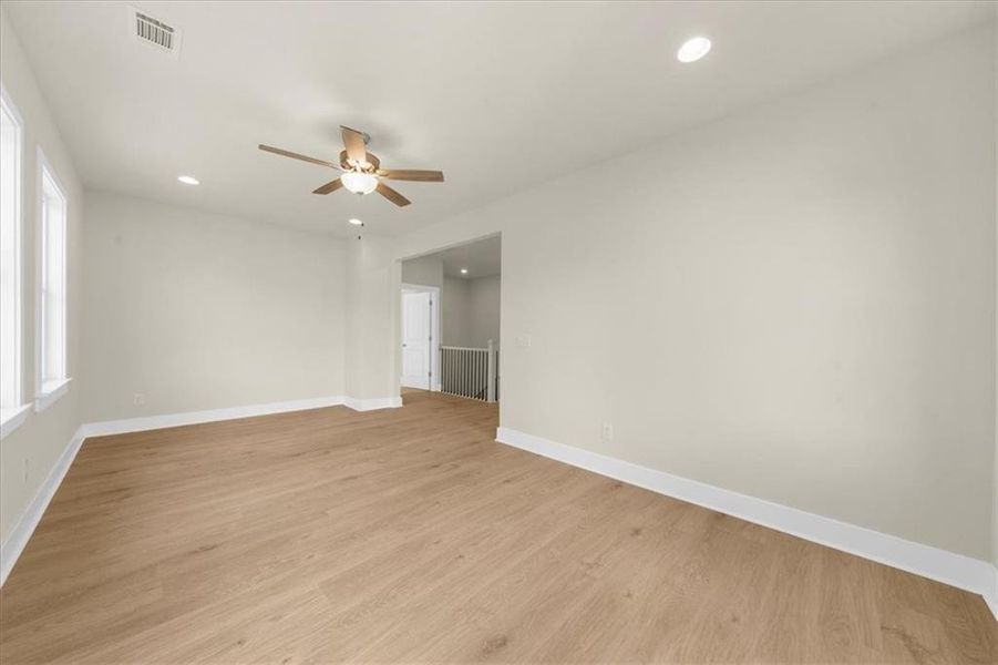 Spacious, unfurnished interior of a new home in , Flowery Branch (Image 33).