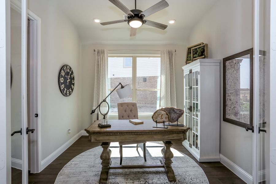 Representative furnished interior of a home built from the Fredericksburg by Beazer Homes in ARTAVIA, Conroe (Image 11).