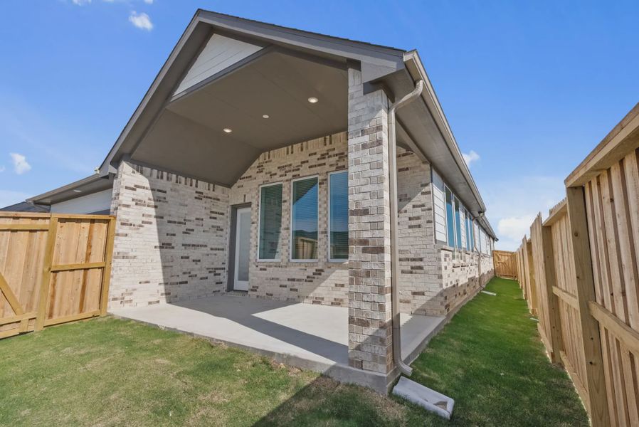 Representative exterior details of a home built from the Nicklaus by Chesmar Homes in Riceland Alley Loads, Mont Belvieu (Image 4).