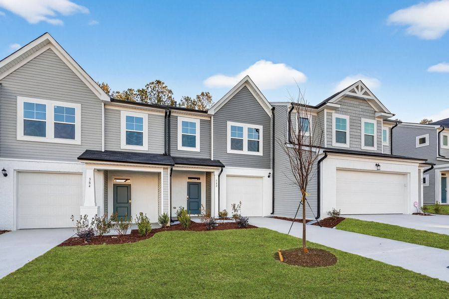 582 Barrington Row Avenue, Zebulon, NC.  - Slide 6