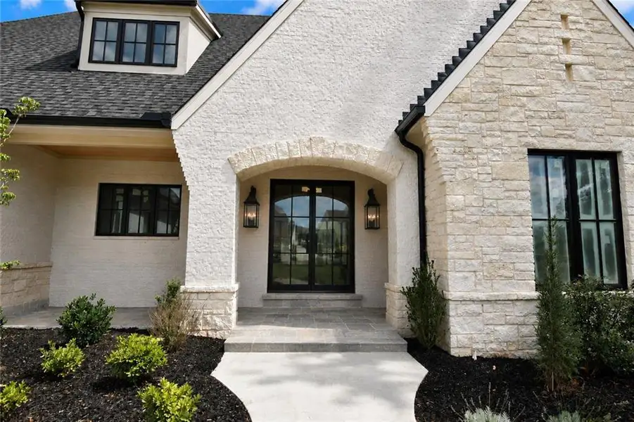 Exterior details and patio area of a home in , Alpharetta (Image 4).