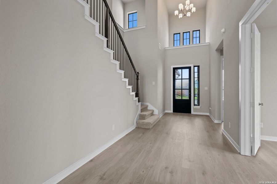Spacious, unfurnished interior of a new home in Nopal Valley, San Antonio (Image 33). Spacious, unfurnished interior of a new home in Nopal Valley, San Antonio (Image 33).