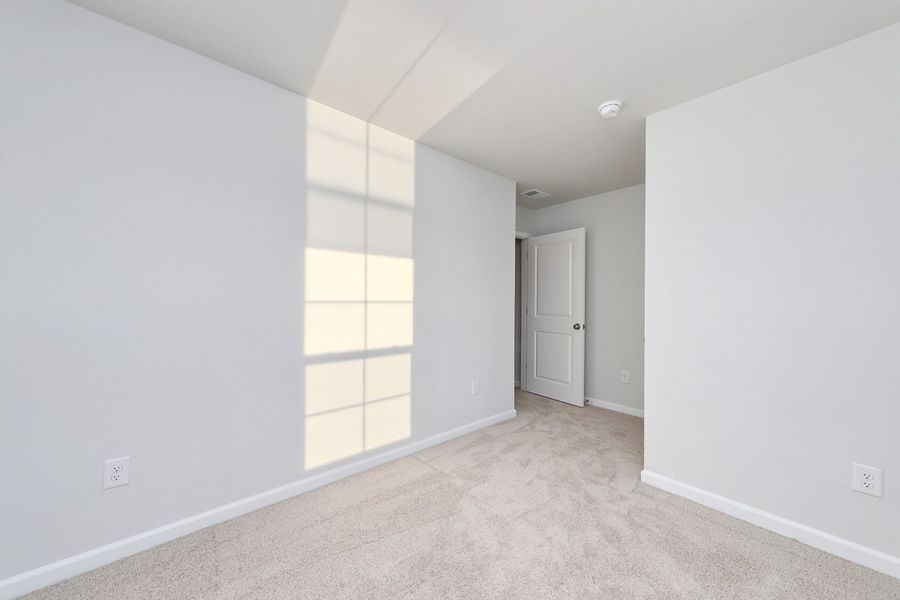 Spacious, unfurnished interior of a new home in Hainer Place, Conway (Image 44).