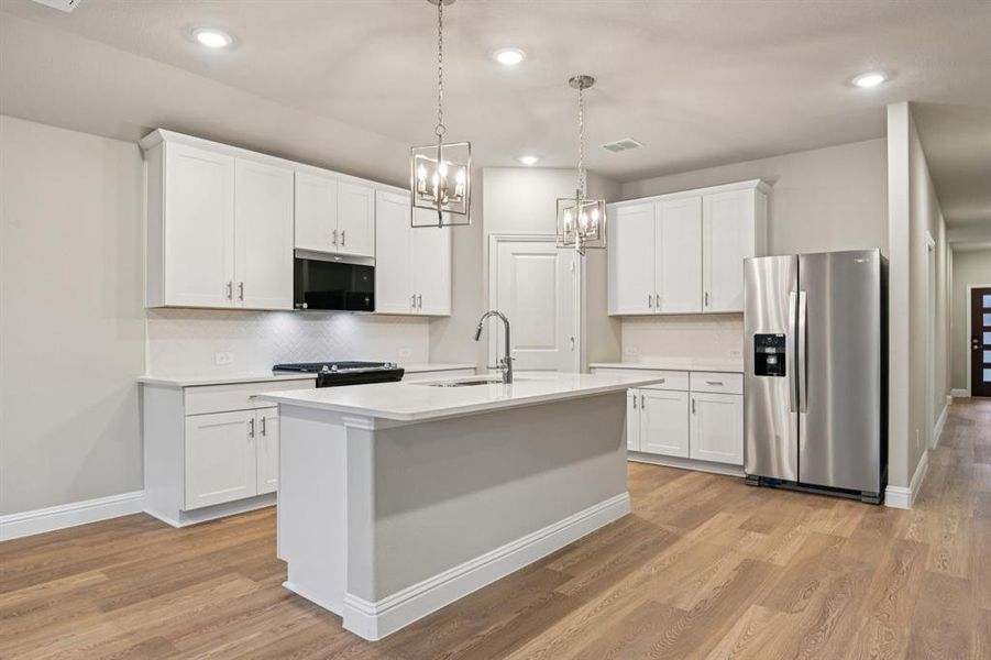 Furnished interior view inside a new home in Lakehaven - Signature Series, Farmersville (Image 7).