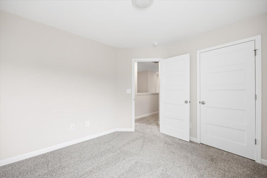 Spacious, unfurnished interior of a new home in Creekside Manor, Thomaston (Image 21).