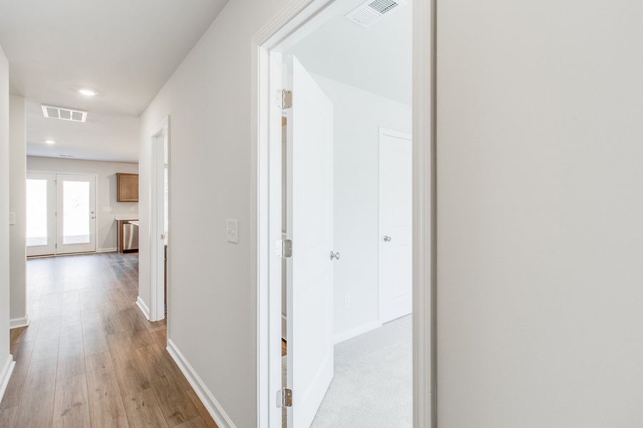 Spacious, unfurnished interior of a new home in Bluefield, Lexington (Image 13). Spacious, unfurnished interior of a new home in Bluefield, Lexington (Image 13).