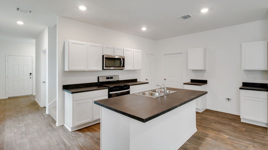 Representative furnished interior of a home built from the The Hanna by D.R. Horton in Wayside, Uhland (Image 5). Representative furnished interior of a home built from the The Hanna by D.R. Horton in Wayside, Uhland (Image 5).