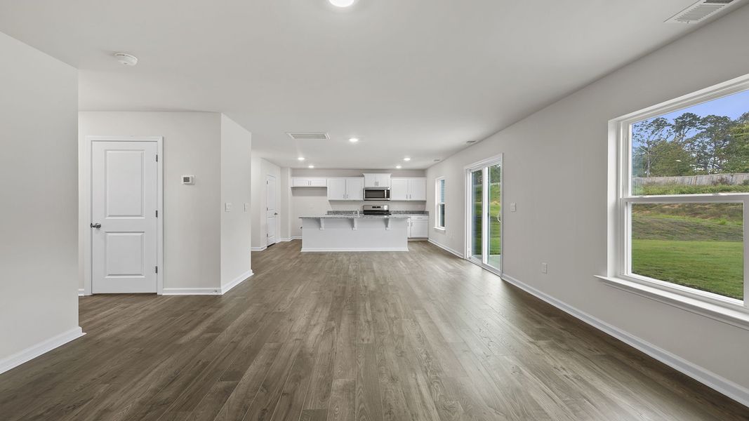 Spacious, unfurnished interior of a new home in Harrier Point, Woodruff (Image 20).