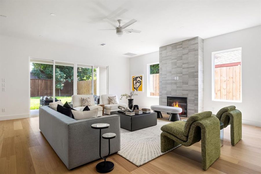 Furnished interior view inside a new home in , Dallas (Image 17).