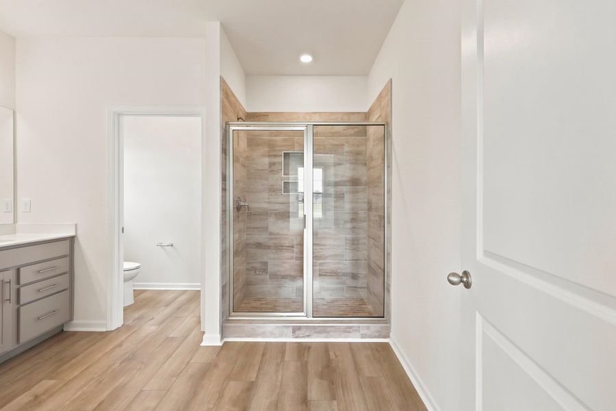Spacious, unfurnished interior of a new home in Oak Grove, Conway (Image 29).