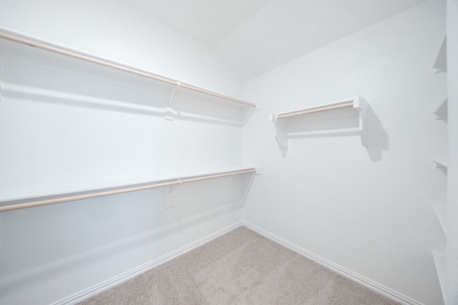Spacious, unfurnished interior of a new home in Verandah, Royse City (Image 19).