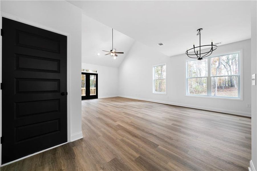 Spacious, unfurnished interior of a new home in , Dallas (Image 23).