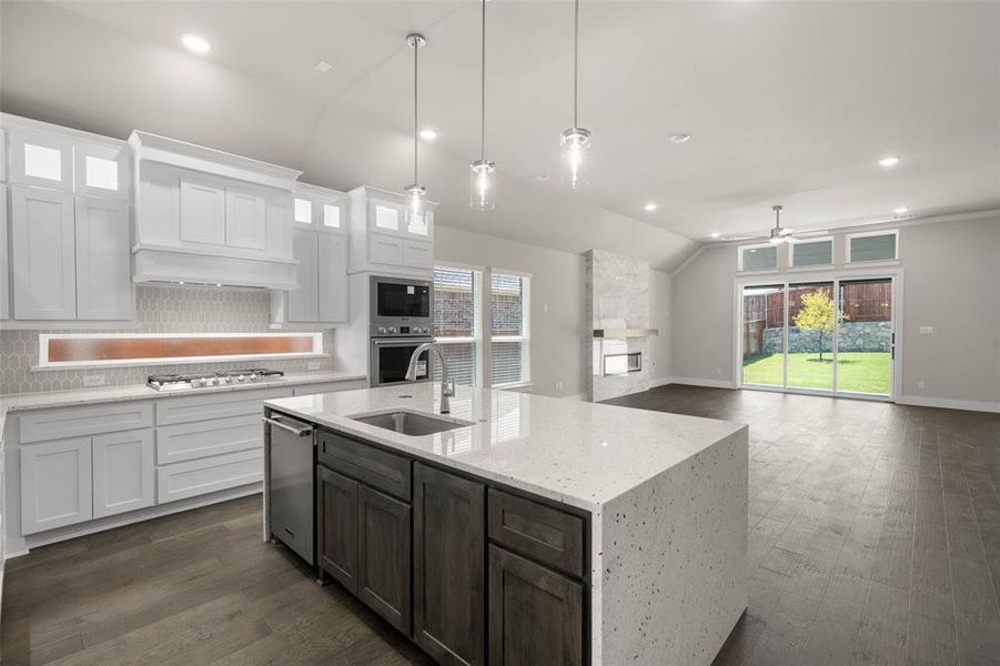 9925 Villa Verde- Primary Suite-1