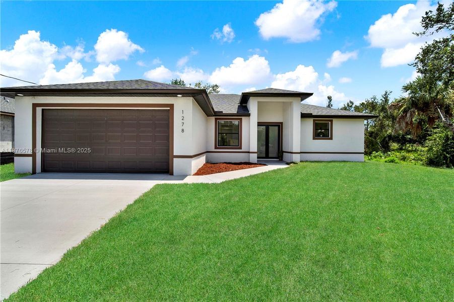 Brand new construction home with LOTS of upgrades!!