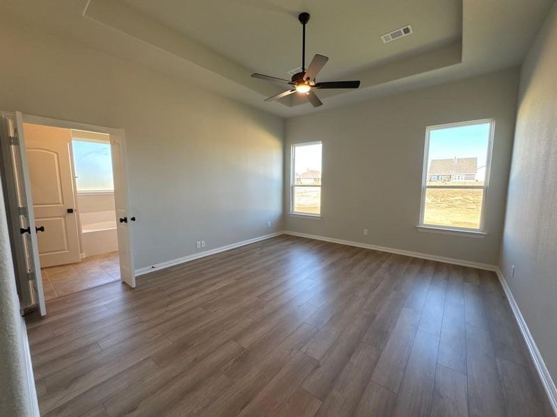 Spacious, unfurnished interior of a new home in Fairview Meadows, New Fairview (Image 11).