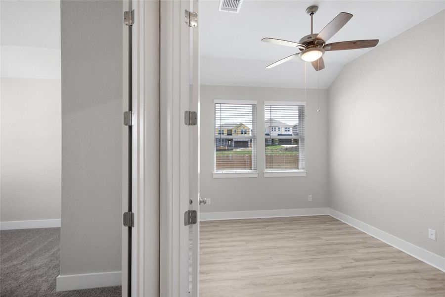 REPRESENTATIVE OF FLOOR PLAN ONLY REPRESENTATIVE OF FLOOR PLAN ONLY