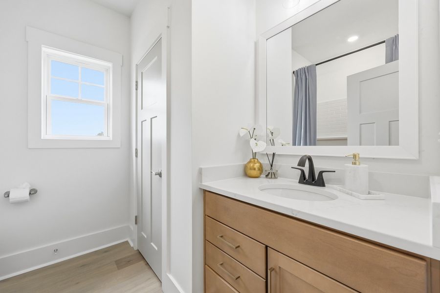 Representative furnished interior of a home built from the Carolyn II by Great Southern Homes in Edgefield, Loris (Image 13).