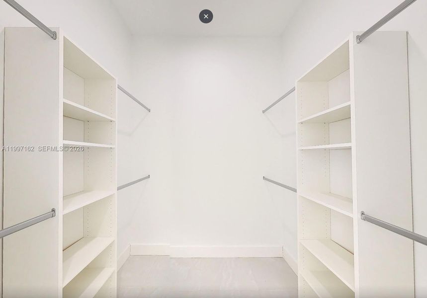 Image 50 of a home in .