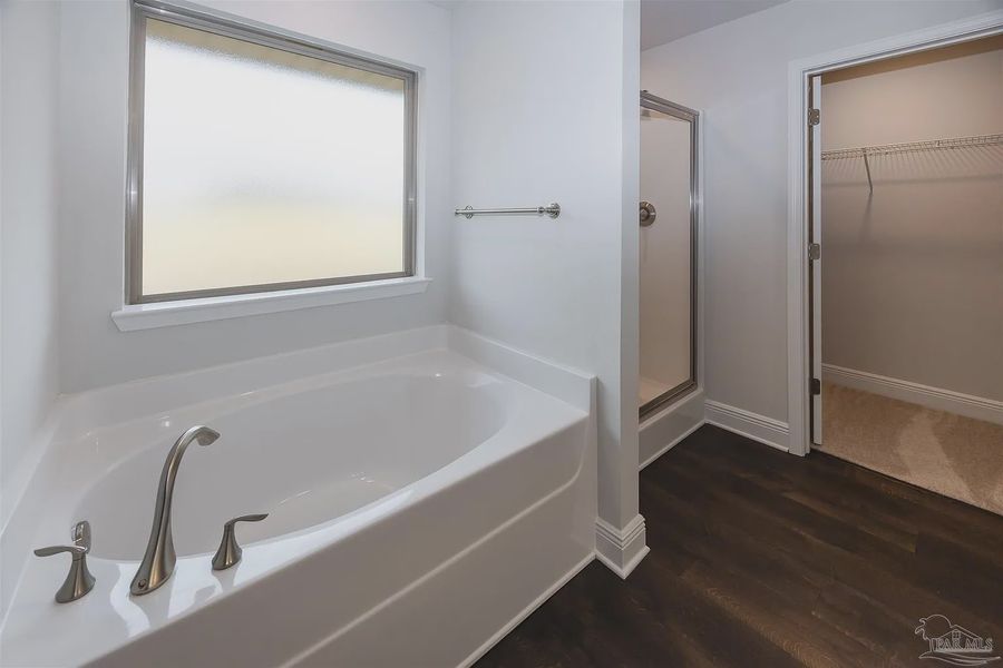 Furnished interior view inside a new home in Emmaline Gardens, Milton (Image 13).