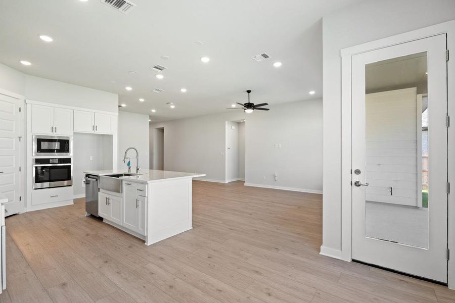 Image 38 of a home in Lariat.