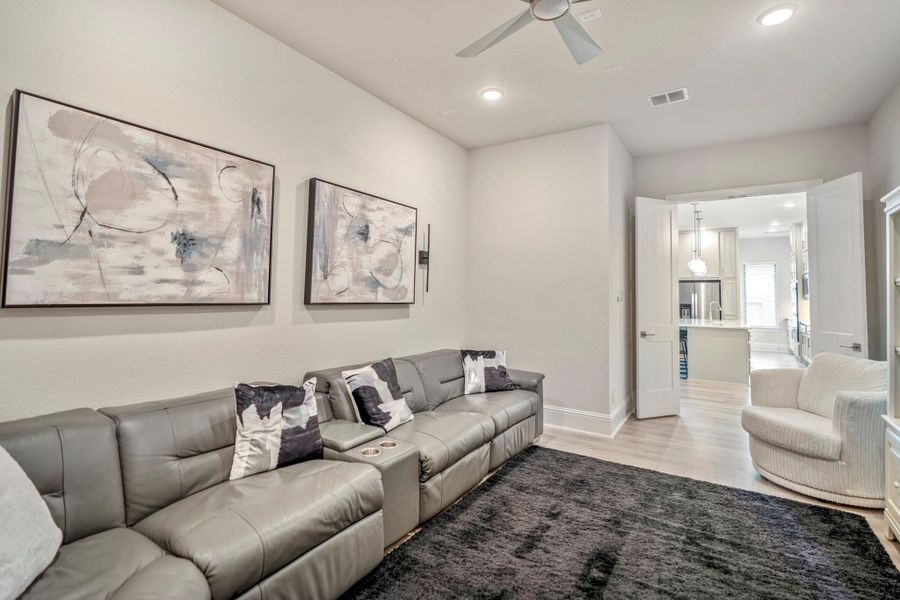 Furnished interior view inside a new home in The Highlands - 65', Porter (Image 17).
