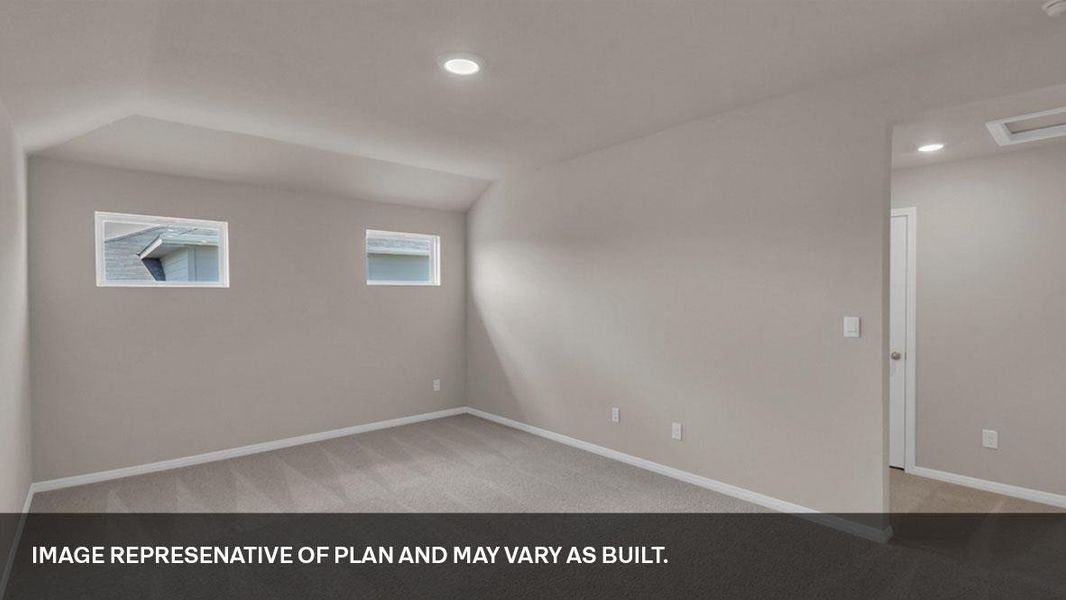 Spacious, unfurnished interior of a new home in Rosenbusch Ranch, Leander (Image 17).