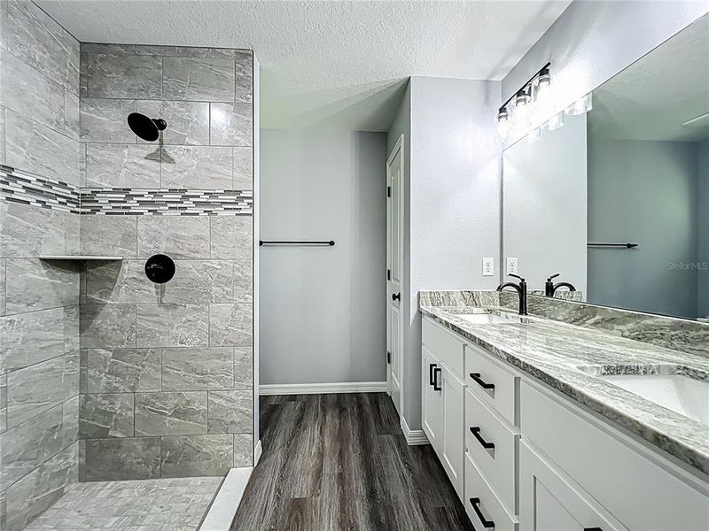 Furnished interior view inside a new home in , Lake Panasoffkee (Image 5).