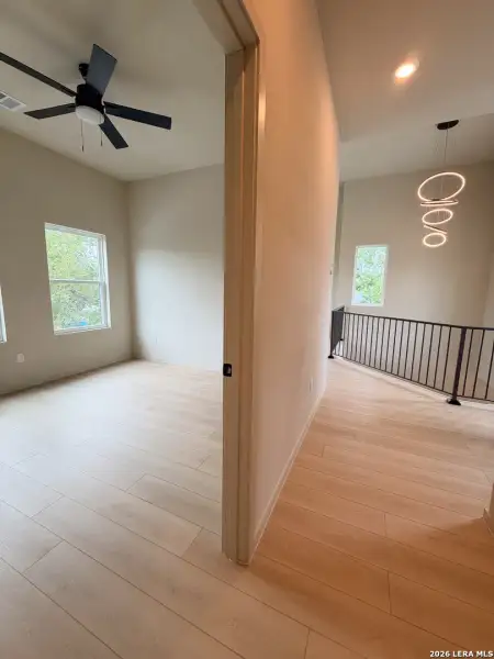 Spacious, unfurnished interior of a new home in , San Antonio (Image 24).
