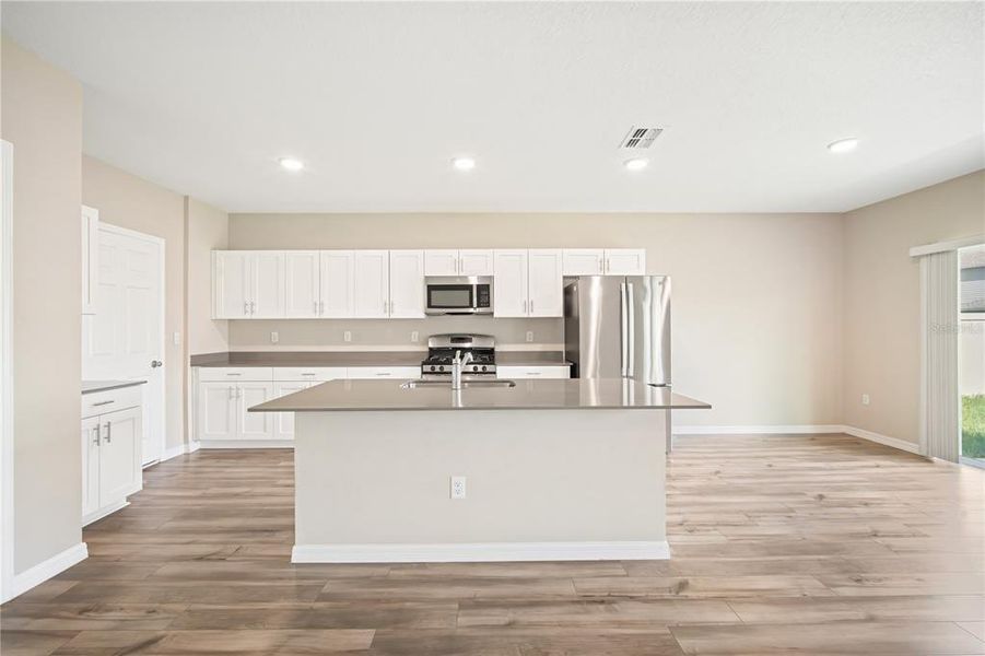 Image 33 of a home in Crosswind Point. Image 33 of a home in Crosswind Point.