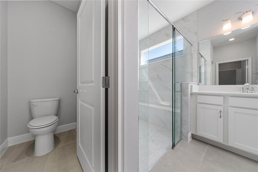 Furnished interior view inside a new home in , St. Cloud (Image 10).