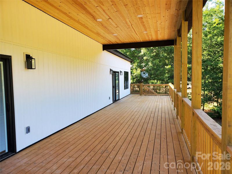 Exterior details and patio area of a home in , Maiden (Image 12).