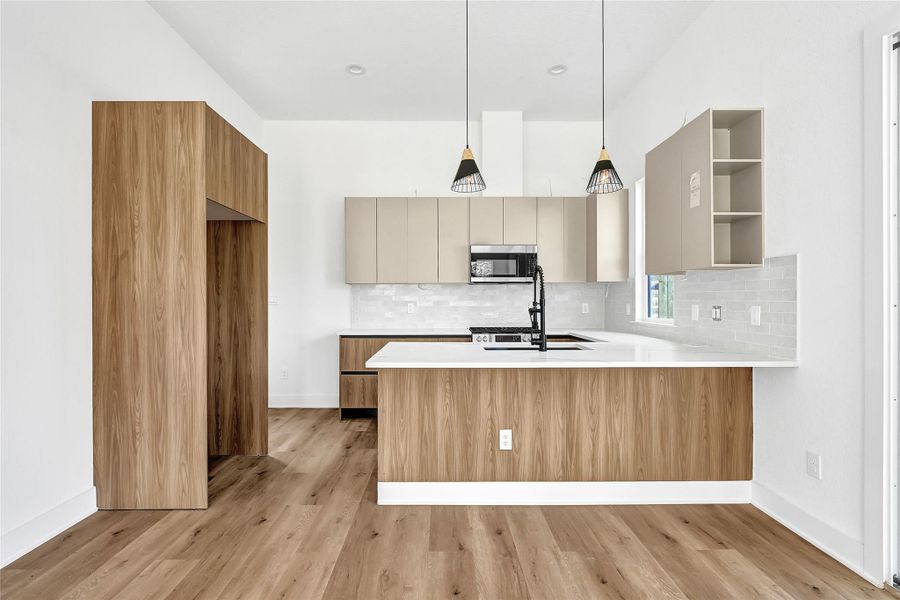 Furnished interior view inside a new home in , Houston (Image 10). Furnished interior view inside a new home in , Houston (Image 10).